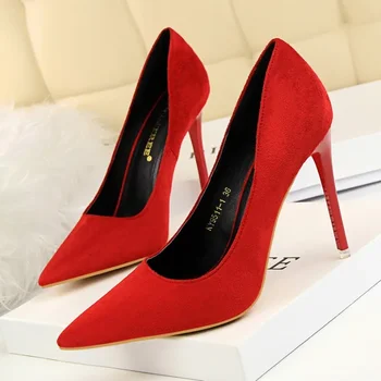 Лаконичная женская офисная обувь с закрытым носком; новинка 2023 года; женские туфли-лодочки с острым носком; модные женские свадебные туфли на высоком каблуке красного цвета; женская обувь для невесты;
